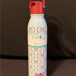NWT Swig Life 20 oz Home Run Stainless Steel Water Bottle With Flip & Sip Lid